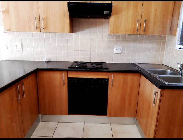 2 BEDROOM TOWNHOUSE RENTED IN WALMER HEIGHTS